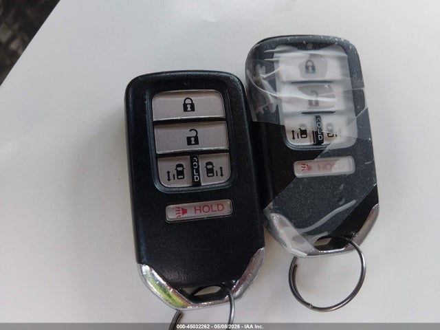 45032262 :رقم المزاد ، 5FNRL5H4XFB068674 vin ، 2015 Honda Odyssey Ex مزاد بيع