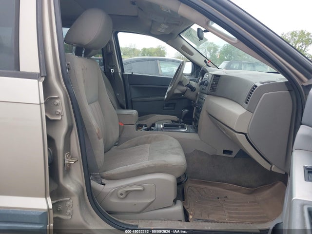 2005 Jeep Grand Cherokee Laredo მანქანა იყიდება აუქციონზე, vin: 1J4GR48K65C599309, აუქციონის ნომერი: 45032282