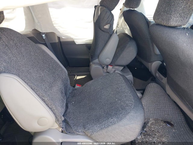 45032296 :رقم المزاد ، 5TDYK3DC8GS713576 vin ، 2016 Toyota Sienna Xle/xle 8 Passenger مزاد بيع