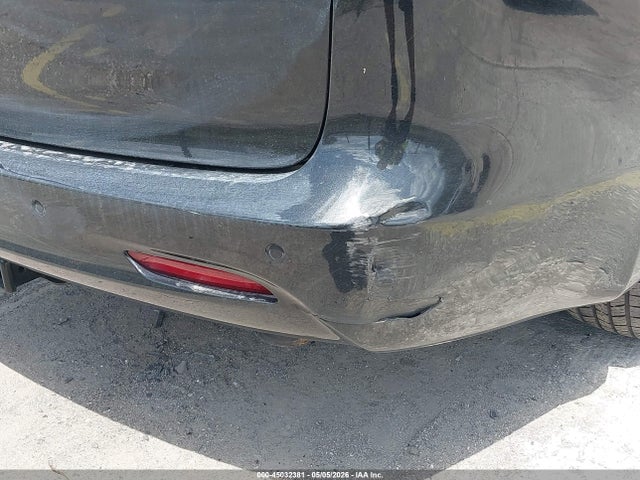45032381 :رقم المزاد ، 2C4RC1CGXNR105333 vin ، 2022 Chrysler Voyager Lx مزاد بيع