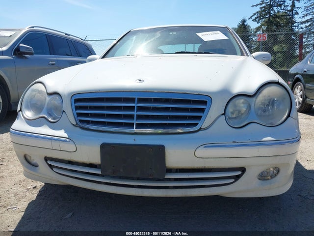 Продажа на аукционе авто 2005 Mercedes-benz C 240 Luxury 4matic, vin: WDBRF81J15F666394, номер лота: 45032385