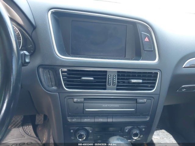 45032400 :رقم المزاد ، WA1LFAFP3BA115379 vin ، 2011 Audi Q5 2.0t Premium مزاد بيع