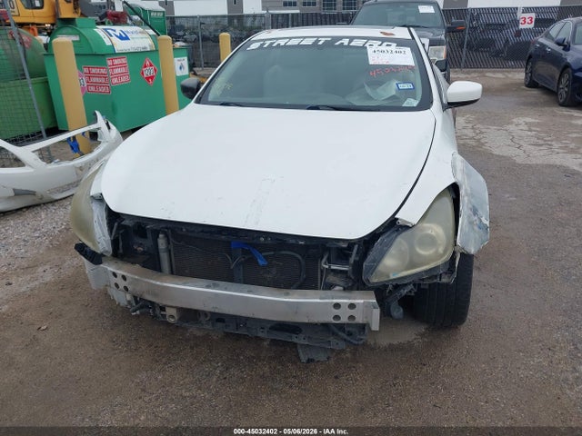 Auction sale of the 2011 Infiniti G37 Journey, vin: JN1CV6EK6BM212105, lot number: 45032402