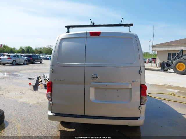 45032403 :رقم المزاد ، 3N6CM0KNXHK694644 vin ، 2017 Nissan Nv200 Sv مزاد بيع