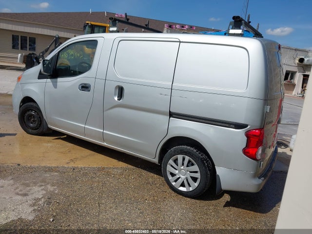 45032403 :رقم المزاد ، 3N6CM0KNXHK694644 vin ، 2017 Nissan Nv200 Sv مزاد بيع