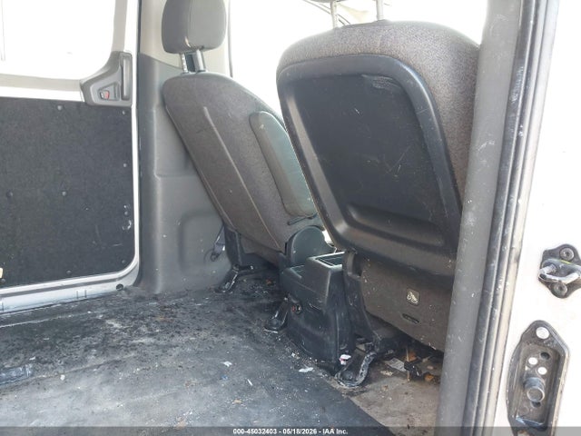 45032403 :رقم المزاد ، 3N6CM0KNXHK694644 vin ، 2017 Nissan Nv200 Sv مزاد بيع