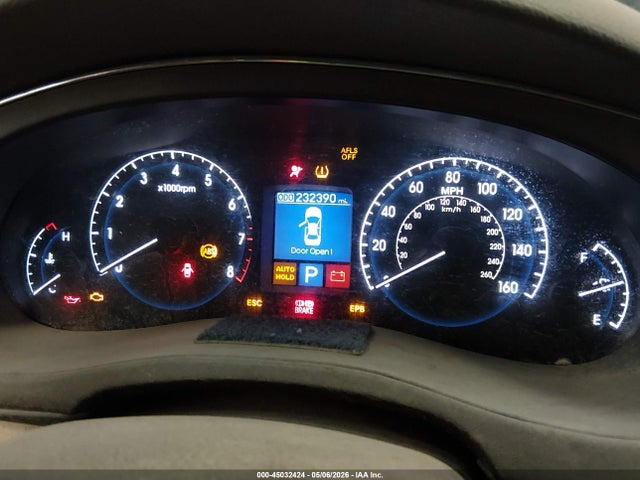 Продаж на аукціоні авто 2011 Hyundai Genesis 4.6, vin: KMHGC4DF2BU118523, номер лоту: 45032424