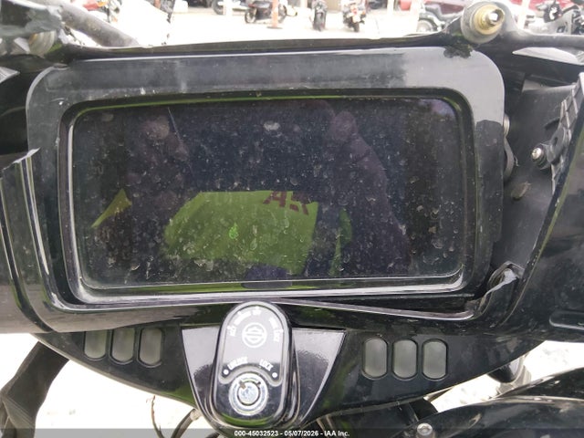 Harley-Davidson FLHXS 2021 1HD1KRP11MB620303 Image 7