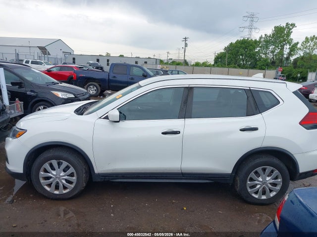 2017 Nissan Rogue S მანქანა იყიდება აუქციონზე, vin: KNMAT2MV3HP567786, აუქციონის ნომერი: 45032542