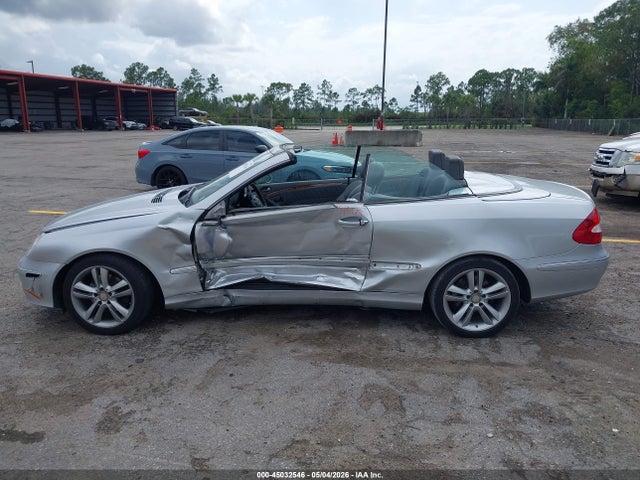 45032546 :رقم المزاد ، WDBTK56F28F255255 vin ، 2008 Mercedes-benz Clk 350 مزاد بيع