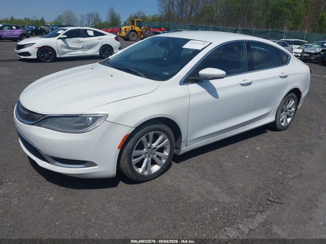 2015 Chrysler 200 Limited მანქანა იყიდება აუქციონზე, vin: 1C3CCCABXFN596272, აუქციონის ნომერი: 45032576