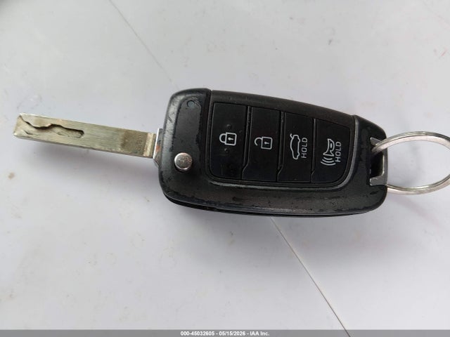 5NPLL4AG4MH032482 Hyundai ELANTRA SE