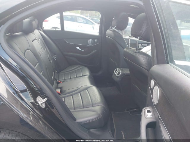 2021 Mercedes-benz C 300 4matic მანქანა იყიდება აუქციონზე, vin: W1KWF8EB4MR615434, აუქციონის ნომერი: 45032609