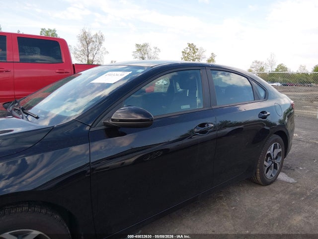 2019 Kia Forte Lxs მანქანა იყიდება აუქციონზე, vin: 3KPF24AD7KE076581, აუქციონის ნომერი: 45032630