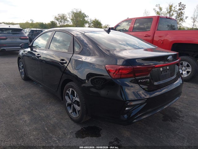 2019 Kia Forte Lxs მანქანა იყიდება აუქციონზე, vin: 3KPF24AD7KE076581, აუქციონის ნომერი: 45032630