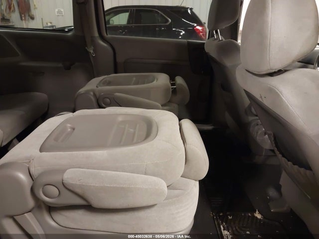 45032638 :رقم المزاد ، KNDMB233596271367 vin ، 2009 Kia Sedona Lx مزاد بيع