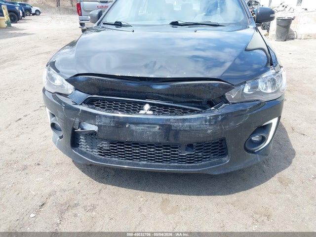 45032706 :رقم المزاد ، JA32U2FU2HU013855 vin ، 2017 Mitsubishi Lancer Le مزاد بيع