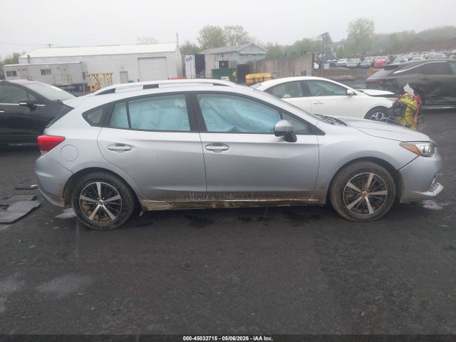 Продажа на аукционе авто 2022 Subaru Impreza Premium 5-door, vin: 4S3GTAD67N3703840, номер лота: 45032715