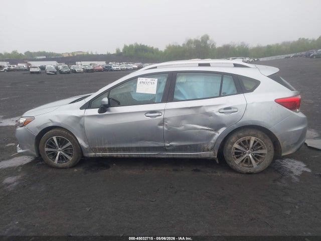 Продажа на аукционе авто 2022 Subaru Impreza Premium 5-door, vin: 4S3GTAD67N3703840, номер лота: 45032715