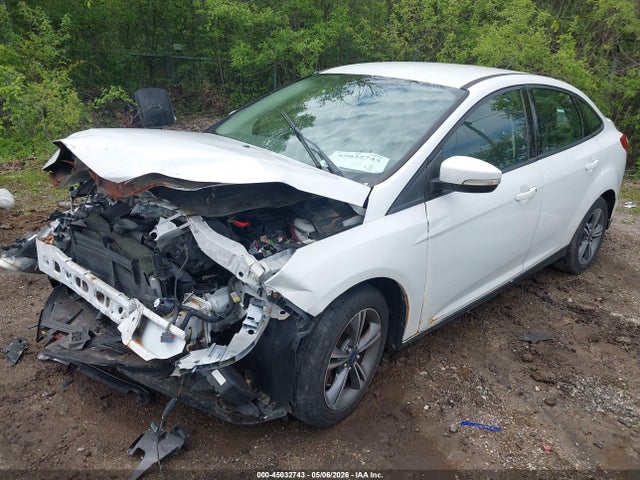 45032743 :رقم المزاد ، 1FADP3F26EL235098 vin ، 2014 Ford Focus Se مزاد بيع