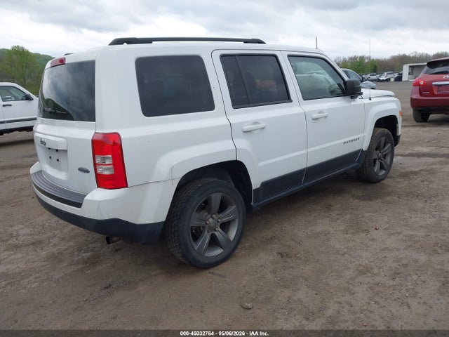 45032764 :رقم المزاد ، 1C4NJRFB0FD176533 vin ، 2015 Jeep Patriot High Altitude Edition مزاد بيع