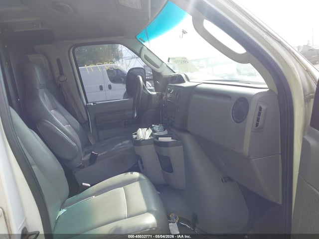 45032771 :رقم المزاد ، 1FTNE2EW2DDA13749 vin ، 2013 Ford E-250 Commercial مزاد بيع