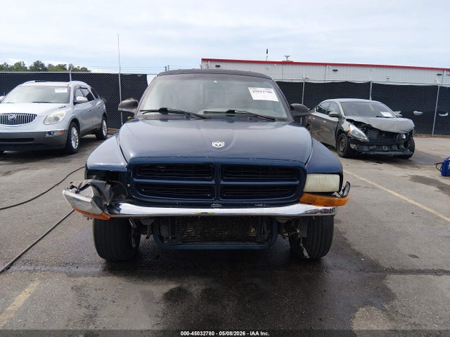 45032780 :رقم المزاد ، 1B7GL2AN9YS652434 vin ، 2000 Dodge Dakota Slt/sport مزاد بيع