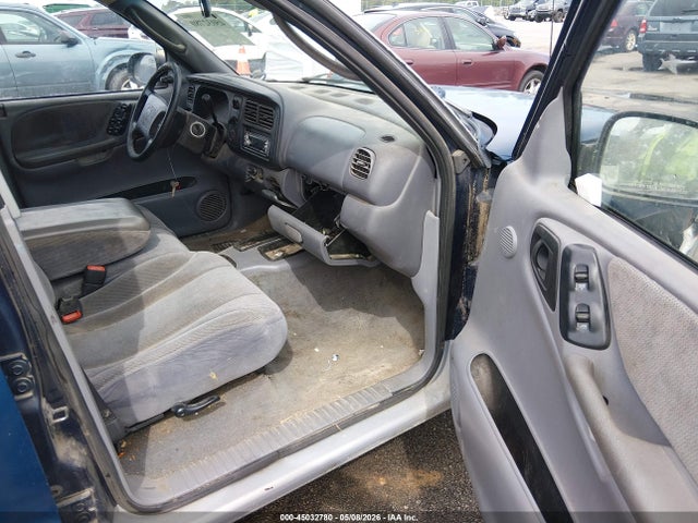 45032780 :رقم المزاد ، 1B7GL2AN9YS652434 vin ، 2000 Dodge Dakota Slt/sport مزاد بيع