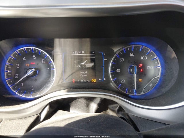 45032786 :رقم المزاد ، 2C4RC1FGXJR350770 vin ، 2018 Chrysler Pacifica Touring Plus مزاد بيع