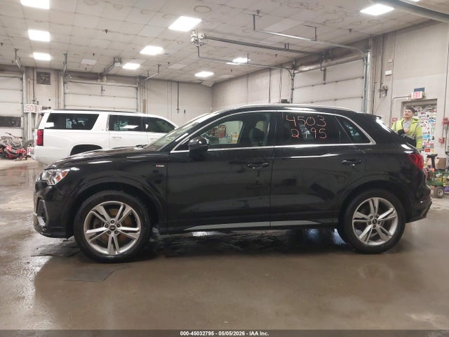 2021 Audi Q3 Premium Plus 45 Tfsi S Line Quattro Tiptronic მანქანა იყიდება აუქციონზე, vin: WA1EECF31M1056730, აუქციონის ნომერი: 45032795
