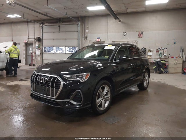 2021 Audi Q3 Premium Plus 45 Tfsi S Line Quattro Tiptronic მანქანა იყიდება აუქციონზე, vin: WA1EECF31M1056730, აუქციონის ნომერი: 45032795