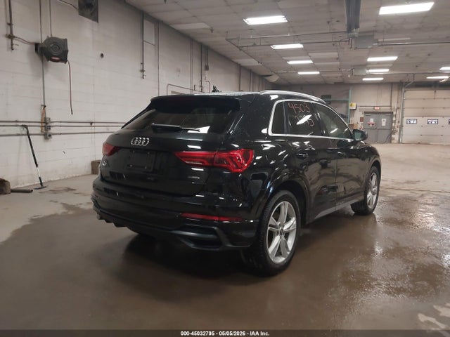 2021 Audi Q3 Premium Plus 45 Tfsi S Line Quattro Tiptronic მანქანა იყიდება აუქციონზე, vin: WA1EECF31M1056730, აუქციონის ნომერი: 45032795