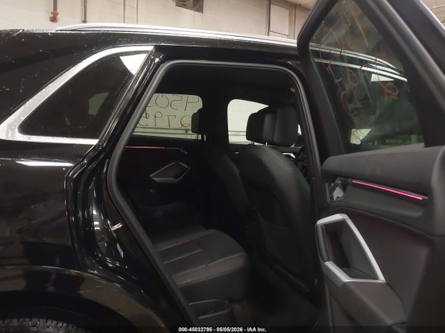 2021 Audi Q3 Premium Plus 45 Tfsi S Line Quattro Tiptronic მანქანა იყიდება აუქციონზე, vin: WA1EECF31M1056730, აუქციონის ნომერი: 45032795