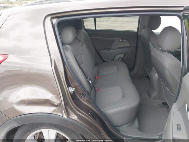 45032815 :رقم المزاد ، KNDPBCA26B7077251 vin ، 2011 Kia Sportage Lx مزاد بيع