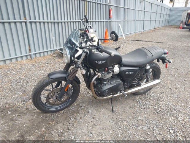 SMTD31GN6GT745250 Triumph Motorcycle Street Twin