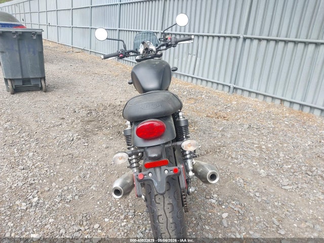 SMTD31GN6GT745250 Triumph Motorcycle Street Twin