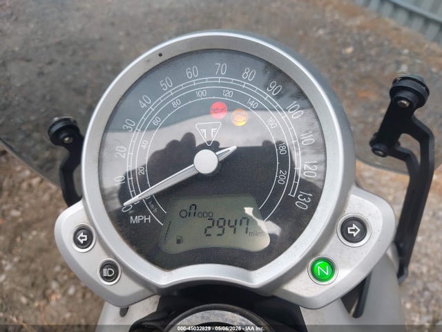 SMTD31GN6GT745250 Triumph Motorcycle Street Twin