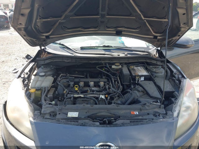 45032849 :رقم المزاد ، JM1BL1VF6B1355755 vin ، 2011 Mazda Mazda3 I Touring مزاد بيع