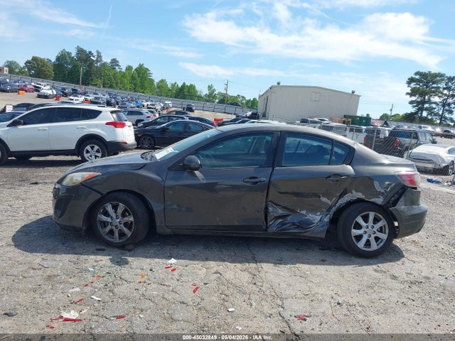 45032849 :رقم المزاد ، JM1BL1VF6B1355755 vin ، 2011 Mazda Mazda3 I Touring مزاد بيع