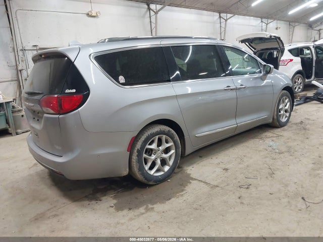Продаж на аукціоні авто 2019 Chrysler Pacifica Touring L, vin: 2C4RC1BG1KR549777, номер лоту: 45032877