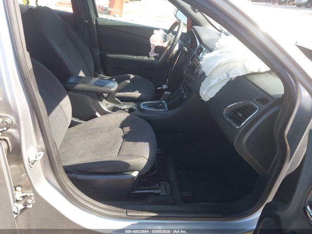 2013 Chrysler 200 Touring მანქანა იყიდება აუქციონზე, vin: 1C3CCBBB9DN693923, აუქციონის ნომერი: 45032884