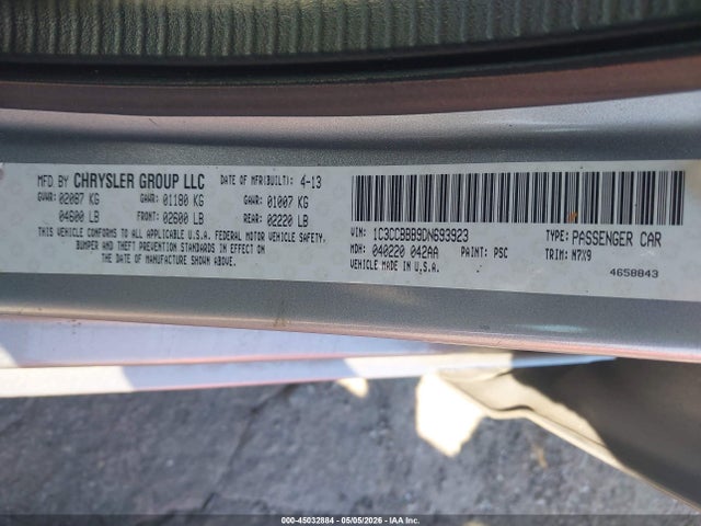 2013 Chrysler 200 Touring მანქანა იყიდება აუქციონზე, vin: 1C3CCBBB9DN693923, აუქციონის ნომერი: 45032884