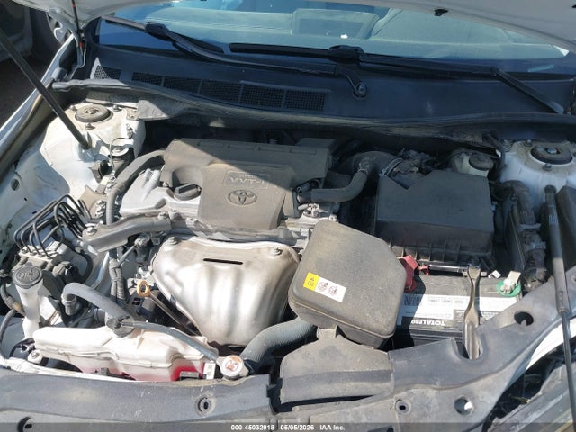 45032918 :رقم المزاد ، 4T1BF1FKXHU420886 vin ، 2017 Toyota Camry Se مزاد بيع