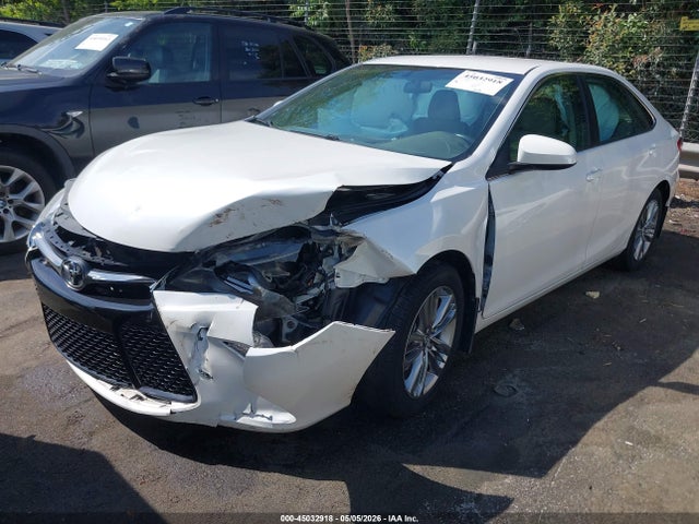 45032918 :رقم المزاد ، 4T1BF1FKXHU420886 vin ، 2017 Toyota Camry Se مزاد بيع
