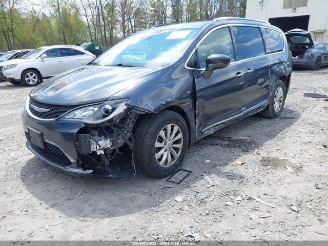 2018 Chrysler Pacifica Touring L Plus მანქანა იყიდება აუქციონზე, vin: 2C4RC1EG1JR351095, აუქციონის ნომერი: 45032923