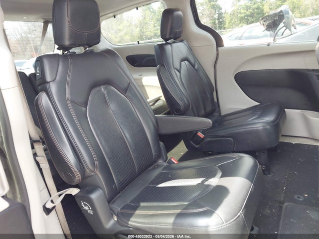 2018 Chrysler Pacifica Touring L Plus მანქანა იყიდება აუქციონზე, vin: 2C4RC1EG1JR351095, აუქციონის ნომერი: 45032923