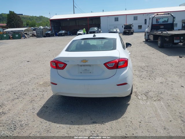 1G1BC5SM1J7218558 Chevrolet Cruze Ls Auto
