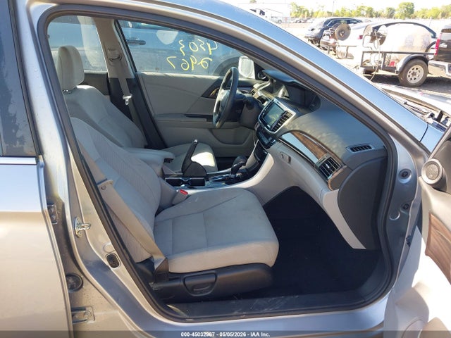 Продажа на аукционе авто 2017 Honda Accord Ex, vin: 1HGCR2F05HA083289, номер лота: 45032967