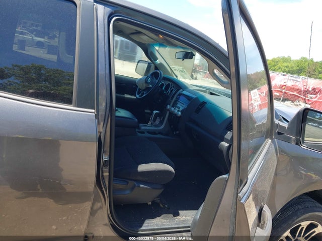 45032979 :رقم المزاد ، 5TFRM5F10DX055005 vin ، 2013 Toyota Tundra Grade 4.6l V8 مزاد بيع