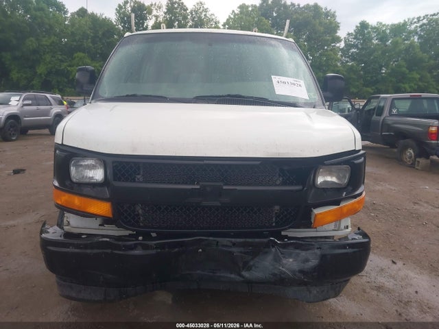 Продажа на аукционе авто 2017 Chevrolet Express 2500 Work Van, vin: 1GCWGBFG2H1135170, номер лота: 45033028